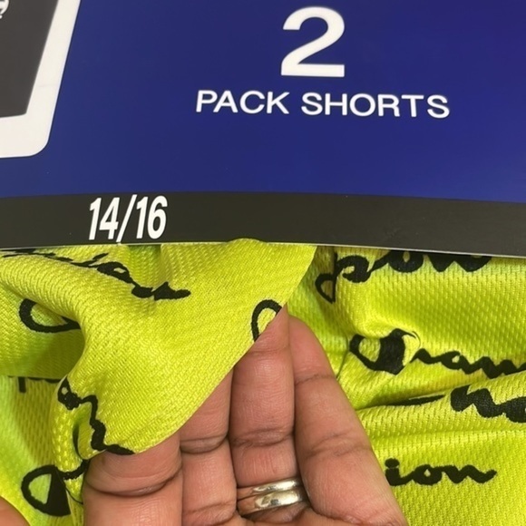 Champion Boys Black Green Shorts UPF 30 wicking quick dry shorts NWT Sz 14/16 - Picture 3 of 6